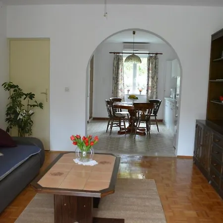 With Parking Space - 11594 Appartement